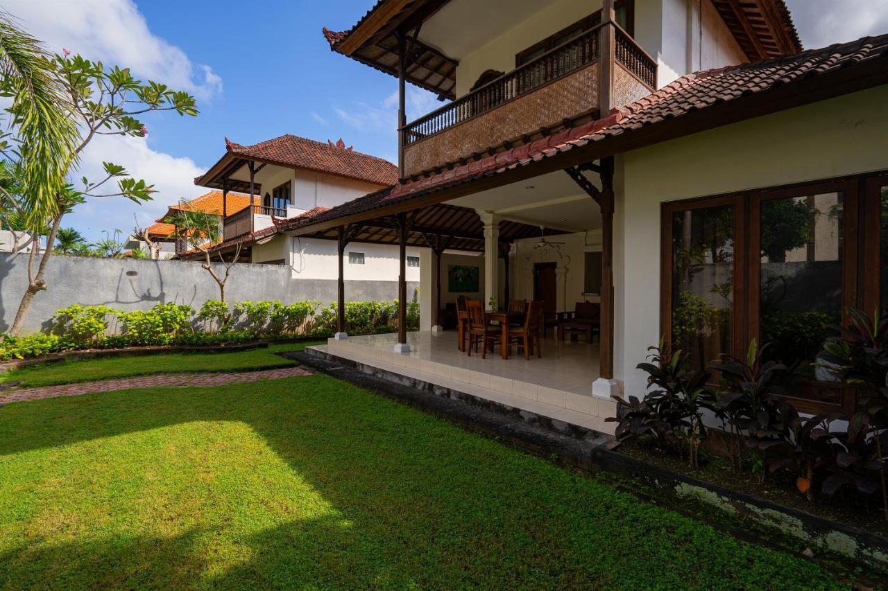 Kusuma Resort Seminyak Екстер'єр фото