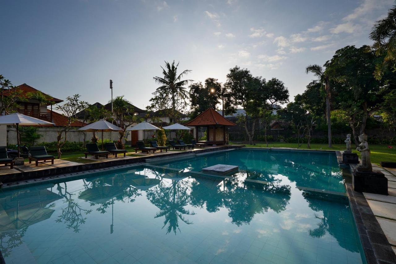Kusuma Resort Seminyak Екстер'єр фото