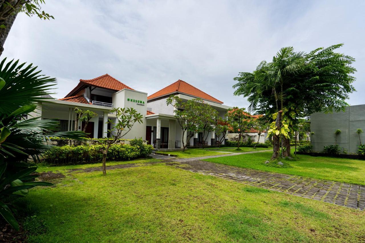 Kusuma Resort Seminyak Екстер'єр фото